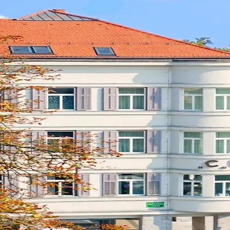 Cubo Ξενοδοχείο